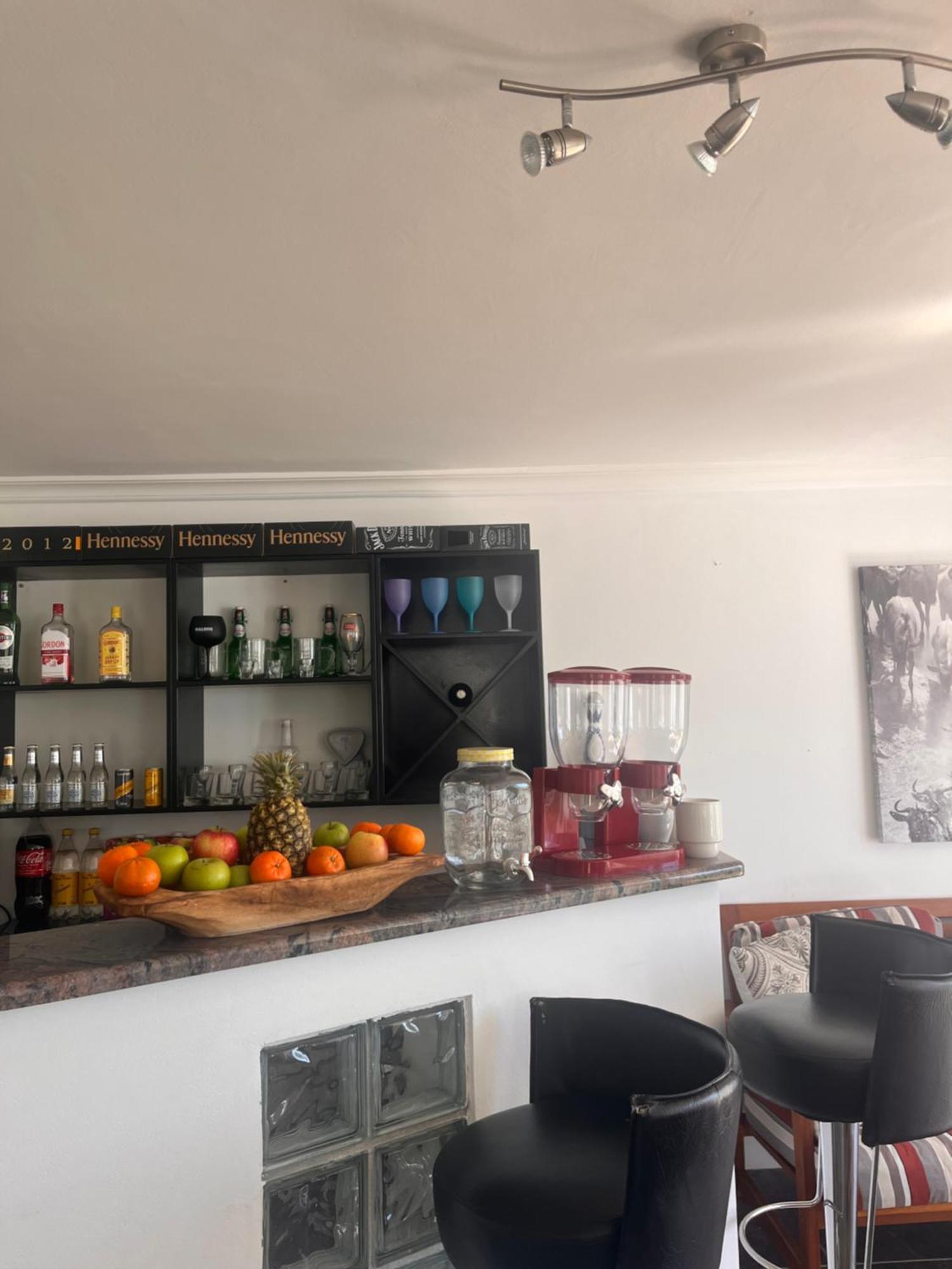 Cozy Camps Bay House With Mountain And Sea View Villa เคปทาวน์ ภายนอก รูปภาพ